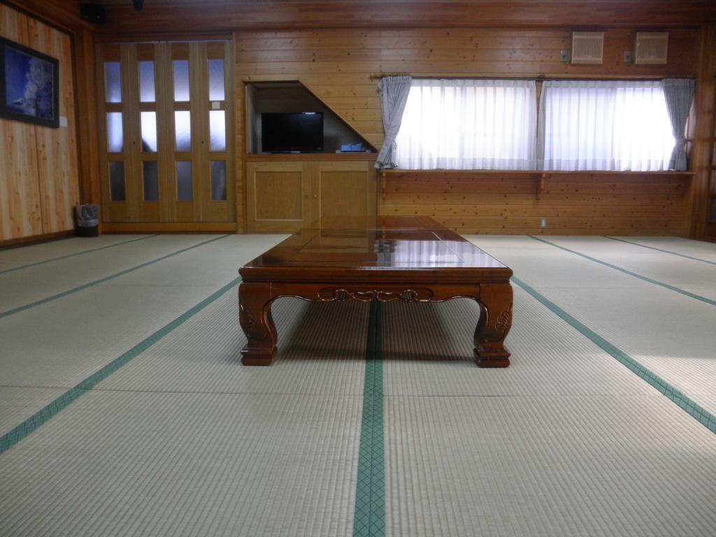 Haranoya Hotel Oshino Екстериор снимка