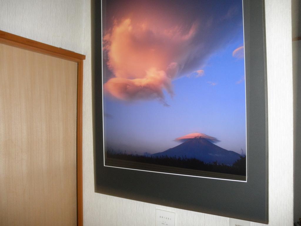 Haranoya Hotel Oshino Екстериор снимка